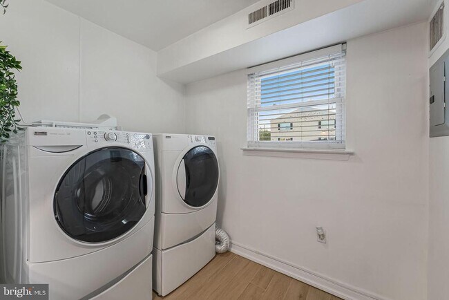 Building Photo - 444 N Armistead St