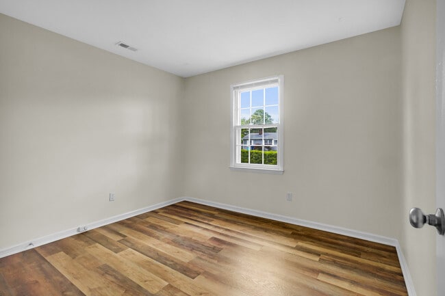 Building Photo - 120 Tar Heel Dr