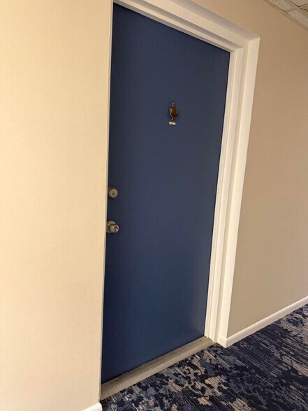 Building Photo - 505 Spencer Dr