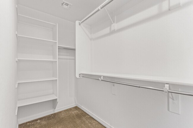 Building Photo - Spacious, Stylish, and Ready for You!