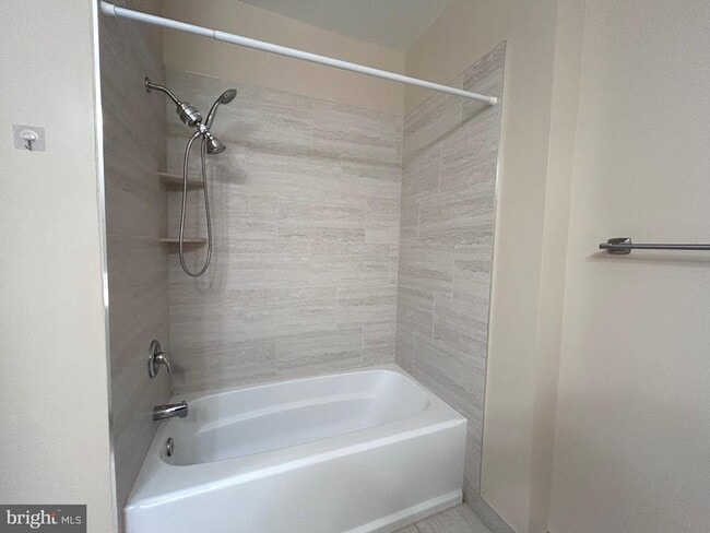 Building Photo - 2921 Deer Hollow Way