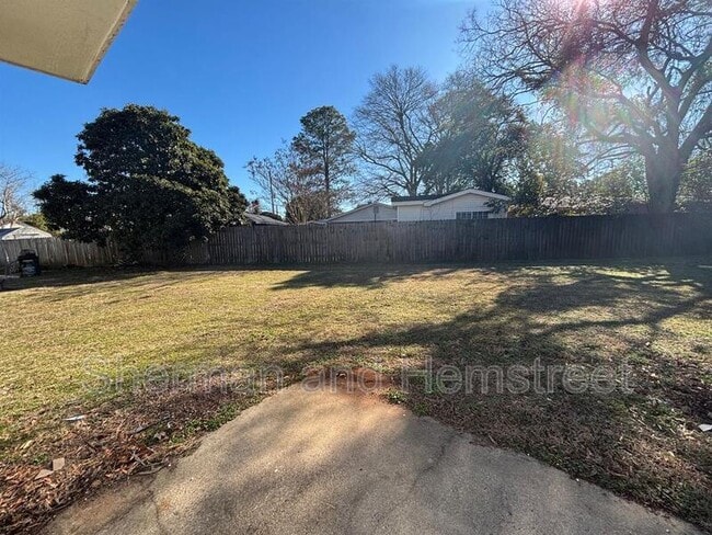 Building Photo - 313 Lake Ave