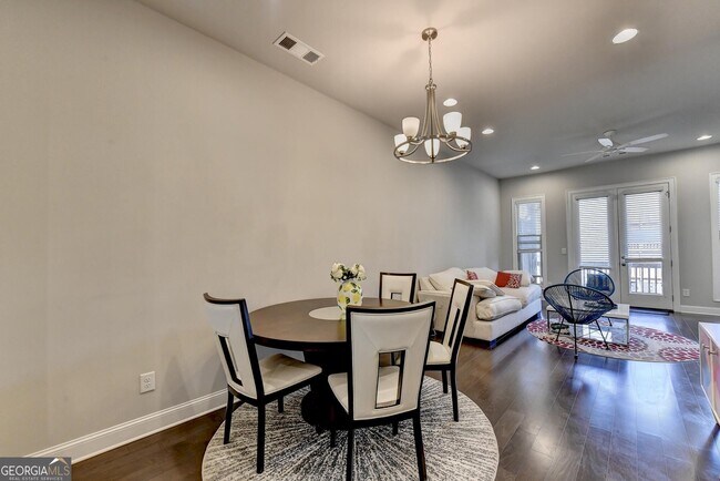 Building Photo - 4245 Deming Cir