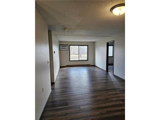 Building Photo - 808 Hills Ave