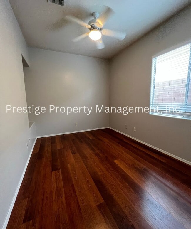 Building Photo - Gorgeous 4/2 Dove Mountain Home!