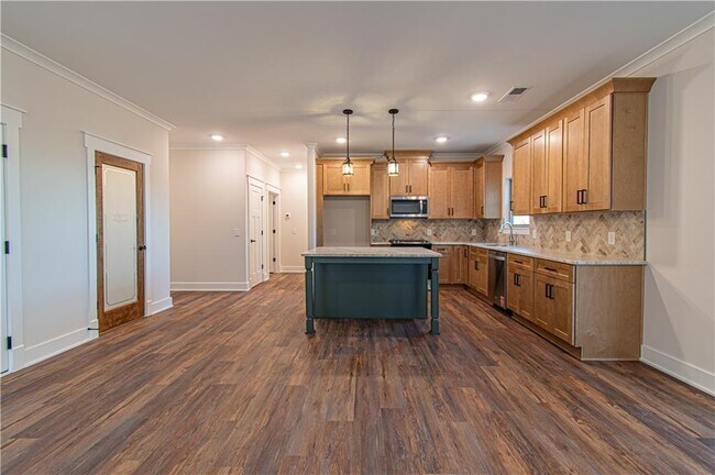 Building Photo - 386 Mulberry Cir
