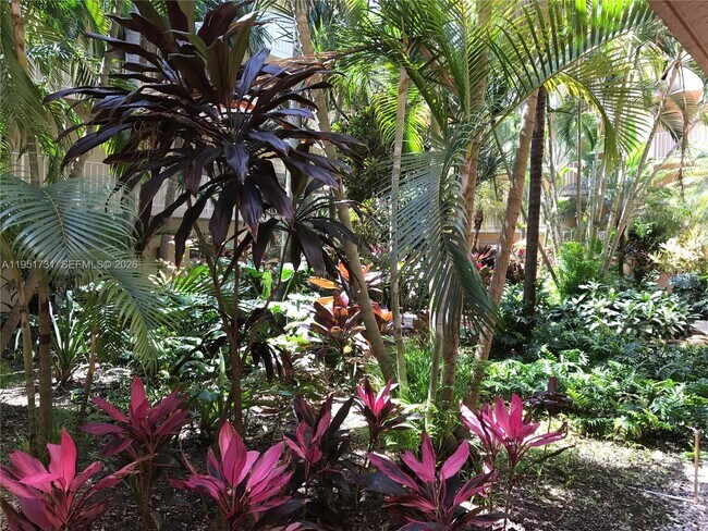 Building Photo - 13100 SW 92nd Ave