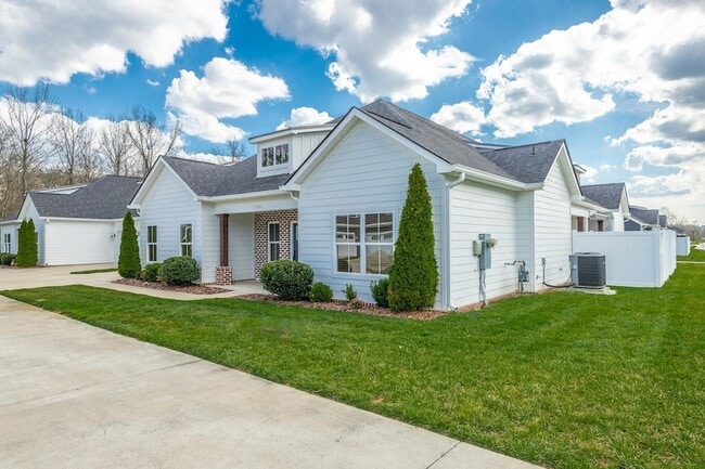 Building Photo - 3306 Stonecreek Dr