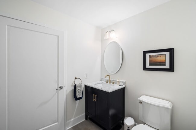 Building Photo - 1025 MAXWELL Ln