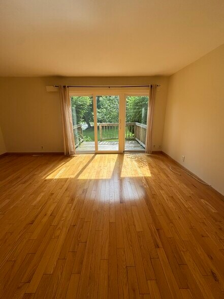 Building Photo - 51 Olcott Way