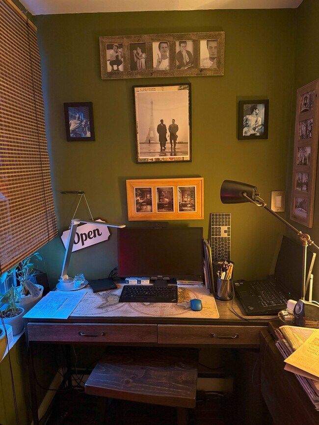 Building Photo - 102 Saint Mark's Place