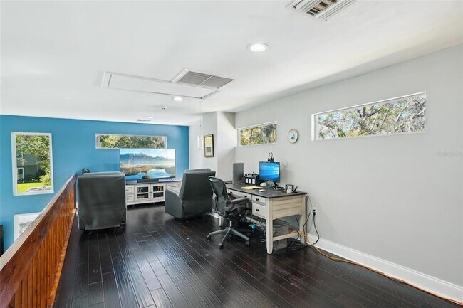 Building Photo - 14910 Northwood Village Ln