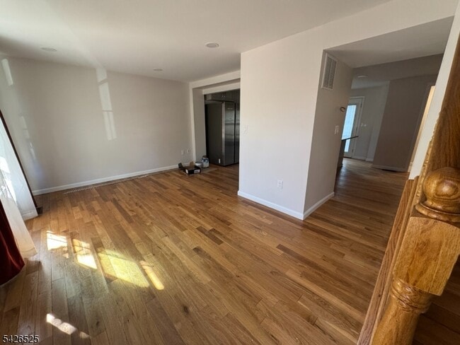 Building Photo - 87 Fairview Ave