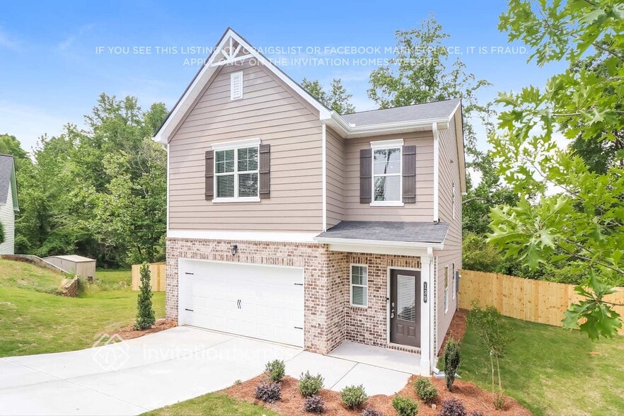 Building Photo - 139 Woodland Manor
