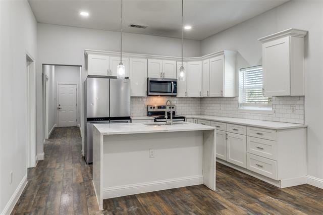 Building Photo - 2323 Stoneman St