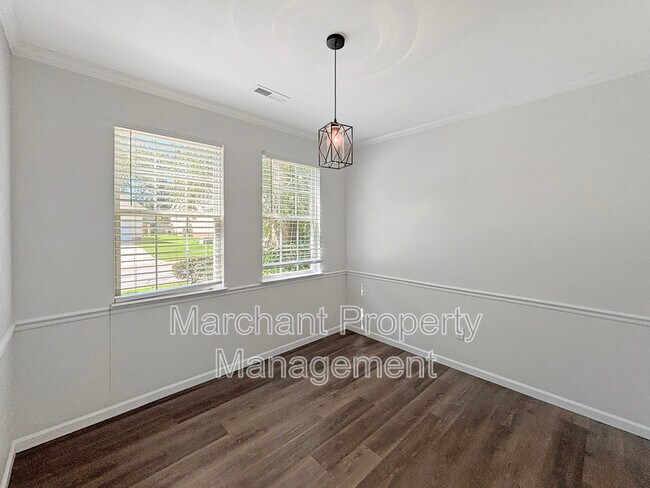 Building Photo - 110 Golden Crest Ct