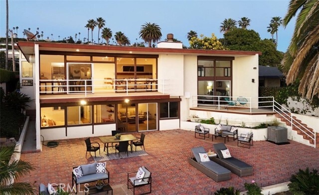 Building Photo - 2105 W Paseo Del Mar