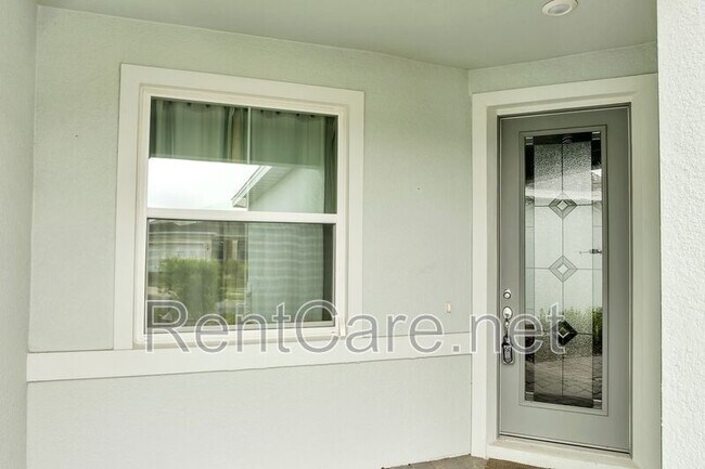Building Photo - 1848 Spring Shower Circle