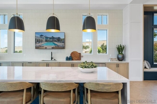 Building Photo - 4010 Avenida Torcello
