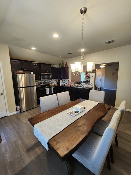 Building Photo - 103 Frio River Trail