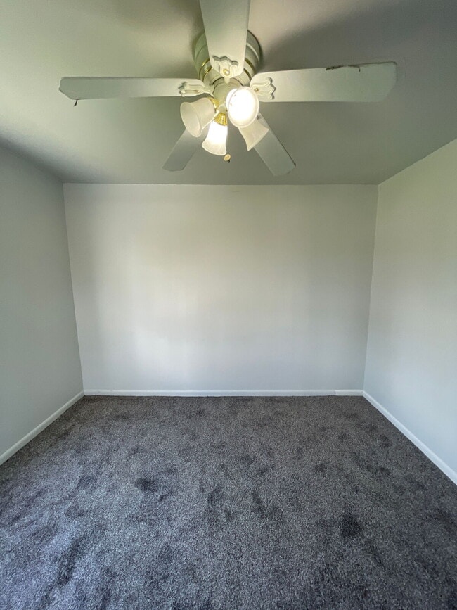 Building Photo - Cozy 3 Bedroom 1 Bath Home! - THIS PROPERTY HAS A PENDING APPLICATION. PLEASE CHECK WITH OUR OFFI...