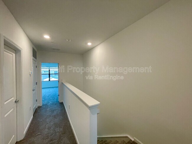 Building Photo - 1519 Lake Jessup Cir