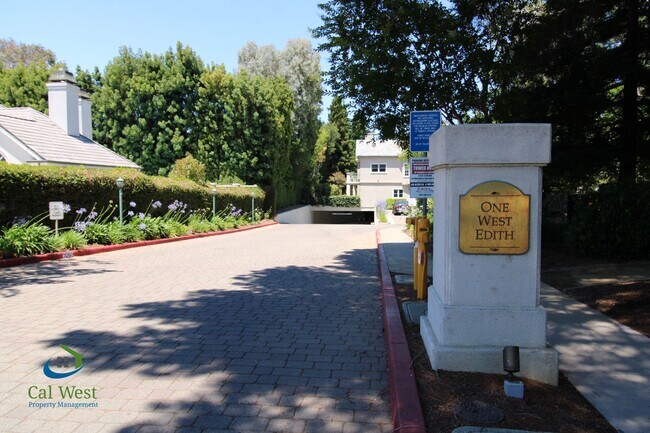 Primary Photo - $5,295 - Elegant 3br / 2ba Condo in 55+ Lo...