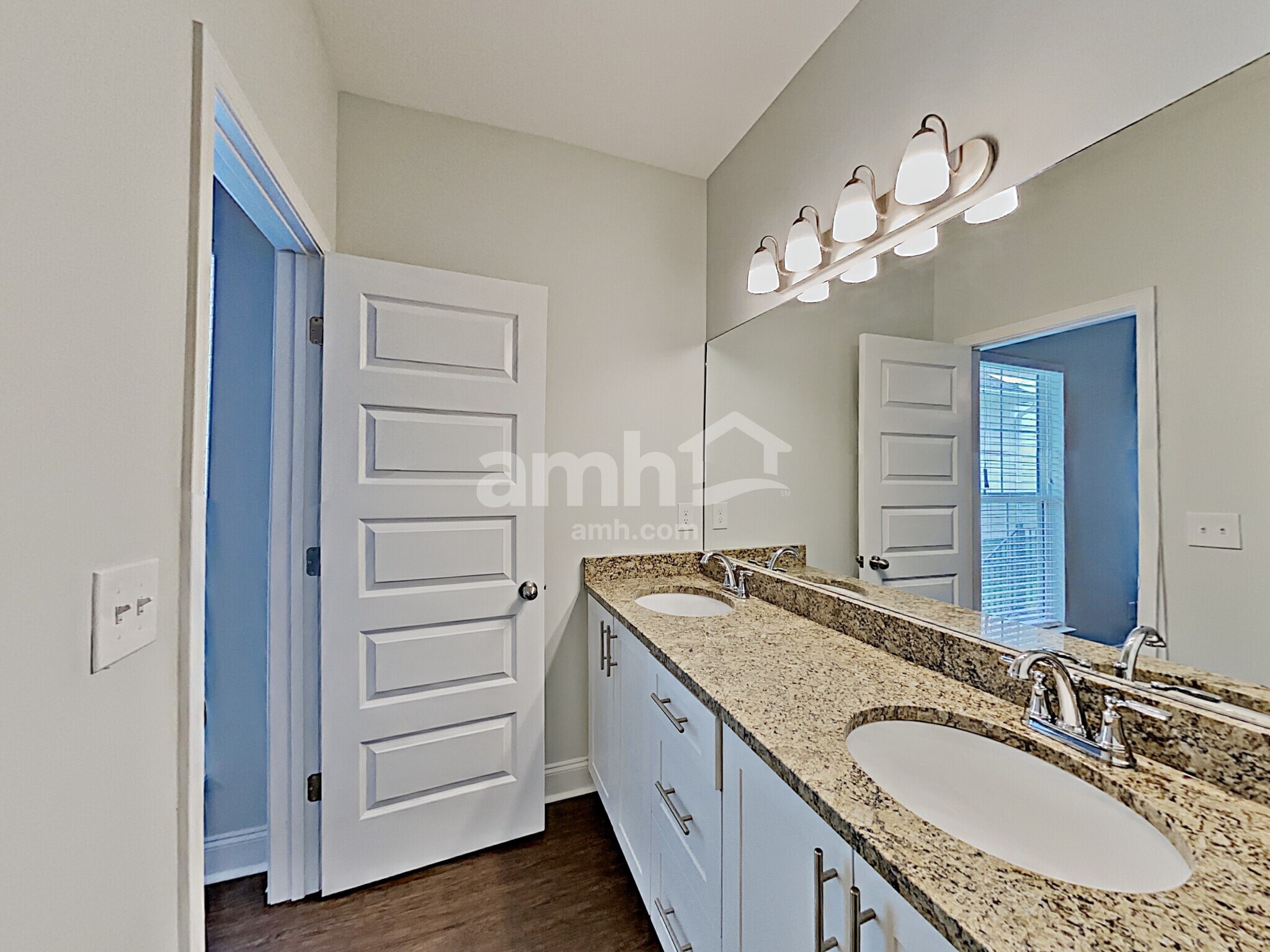 Building Photo - 5318 Tupelo St