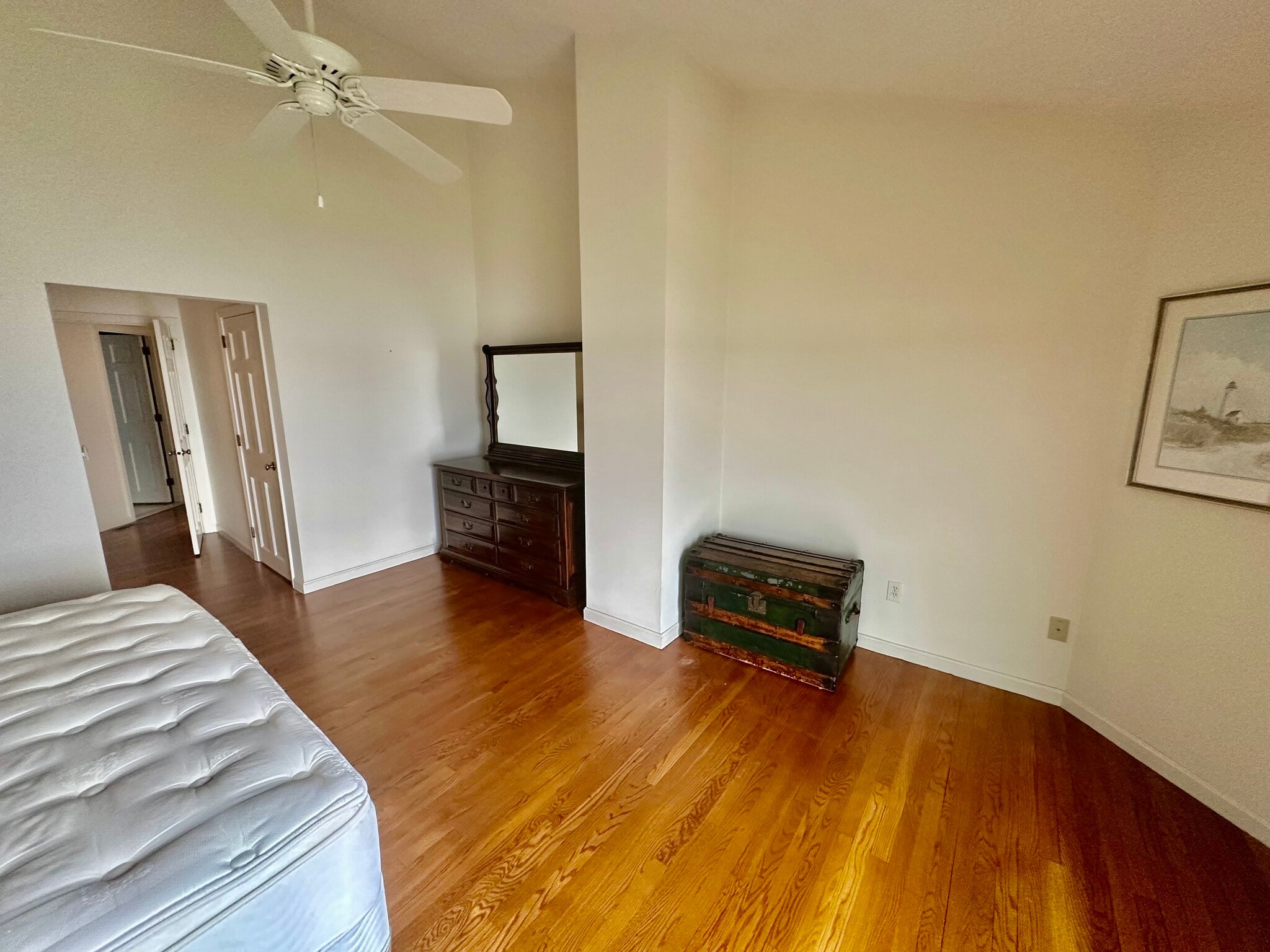 Building Photo - 4480 Post Rd