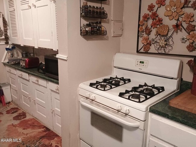 Building Photo - 106 Ruskin Dr