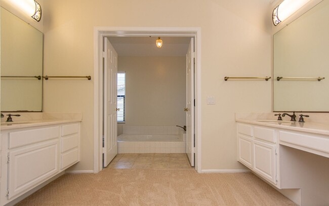 Building Photo - Wonderful 3BR/2.5BA La Costa Home!!!