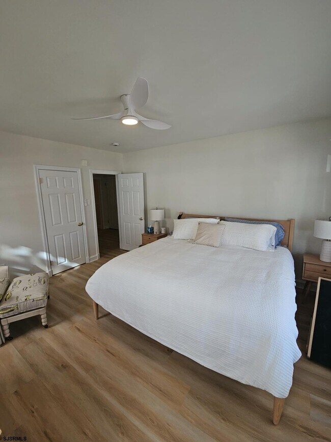 Building Photo - 107 S Dover Ave