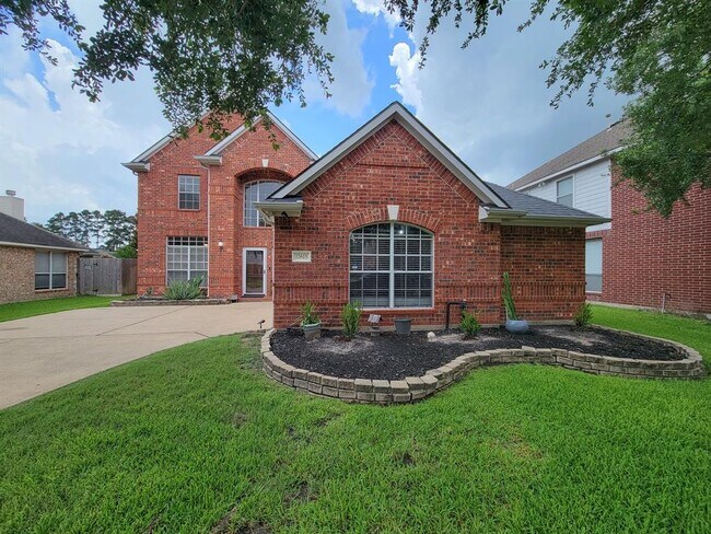 Building Photo - 17615 Forest Haven Trail