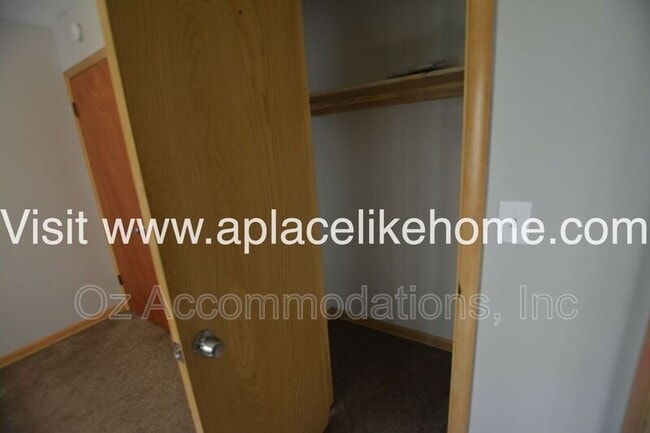 Building Photo - 7820 Arlington Ave