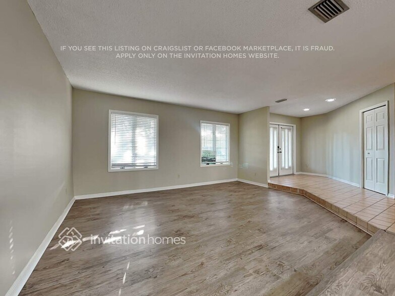 Building Photo - 9305 Pebble Creek Dr