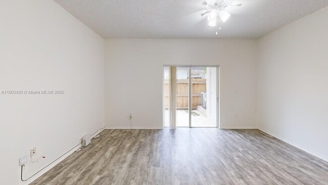 Building Photo - 2217 SE 23rd Ave