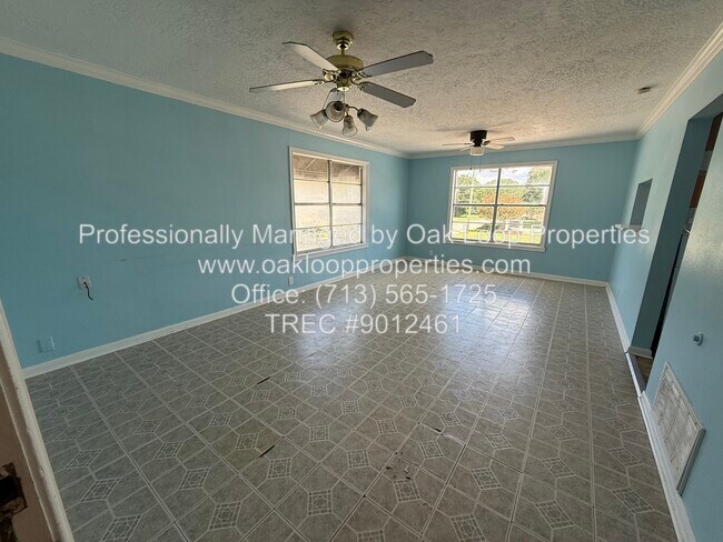 Building Photo - 1414 East Ave