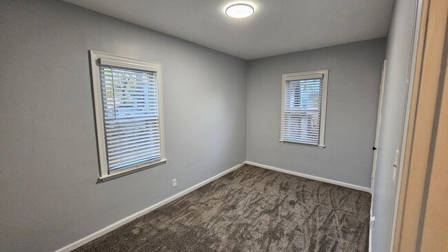 Building Photo - Remodeled Clintonville Cape Cod w/Private Yard & Garage!