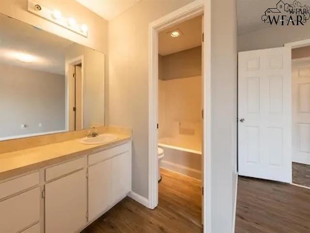 Building Photo - 2107 Richmond Dr