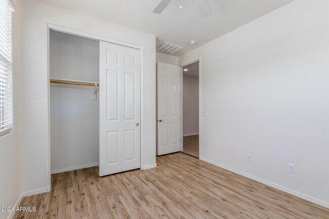 Building Photo - 4808 W Lydia Ln