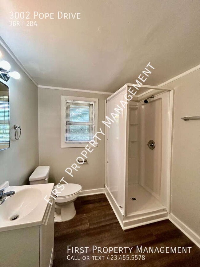 Building Photo - 3002 Pope Dr
