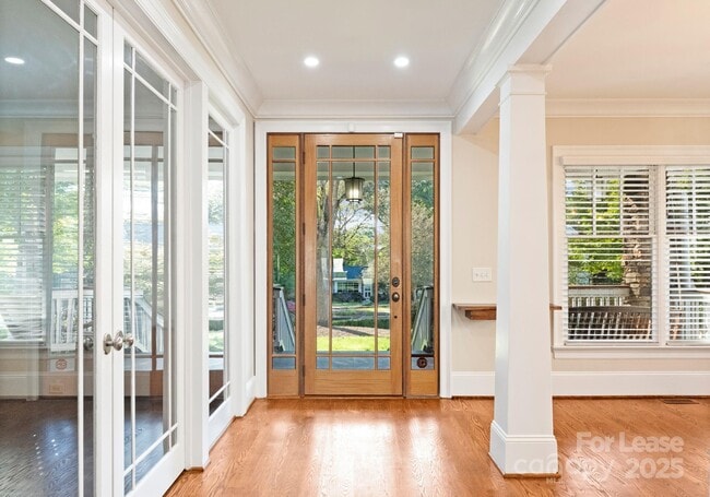 Building Photo - 3125 Pinehurst Pl