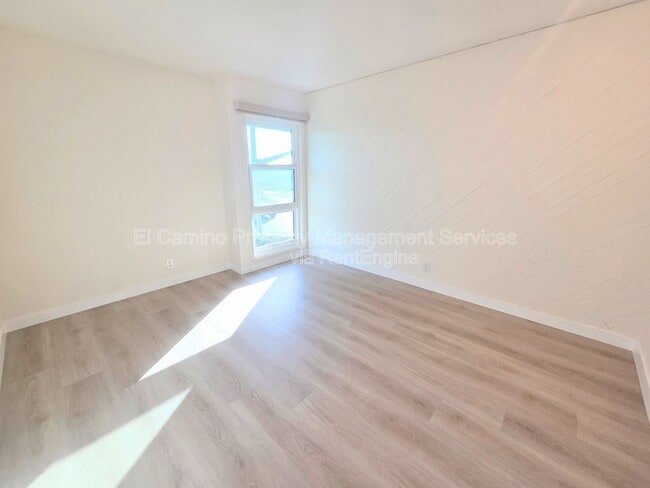 Building Photo - 10421 Carlyle Ct