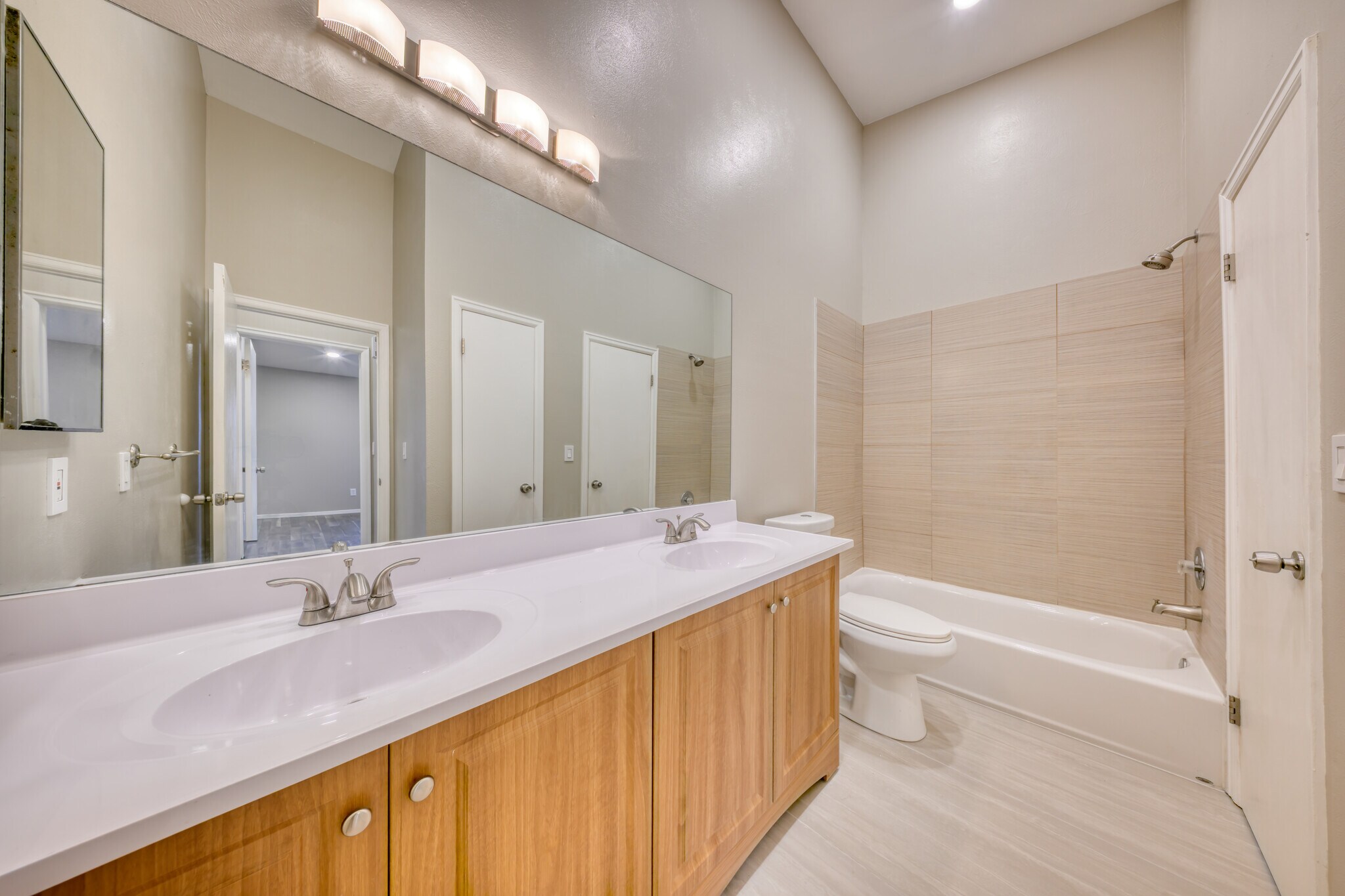 Building Photo - 5403 W 76th Ave