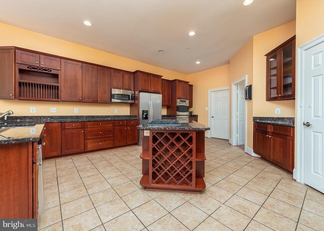 Building Photo - 12878 Lime Kiln Rd