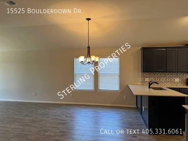 Building Photo - 15525 Boulderdown Dr