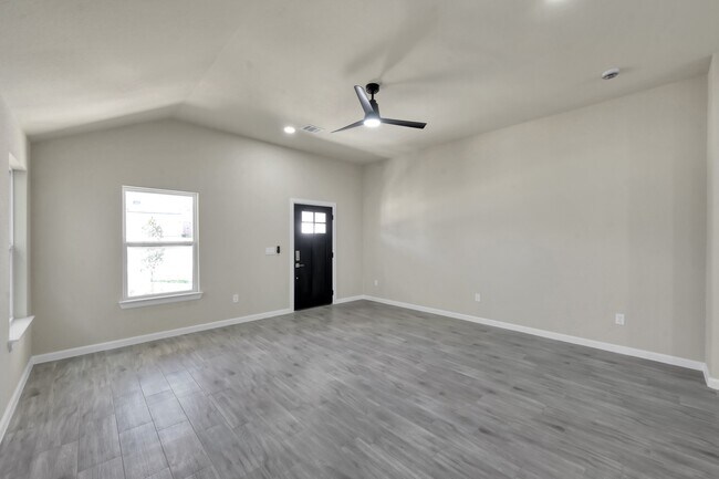 Building Photo - 106 Harbor Ct