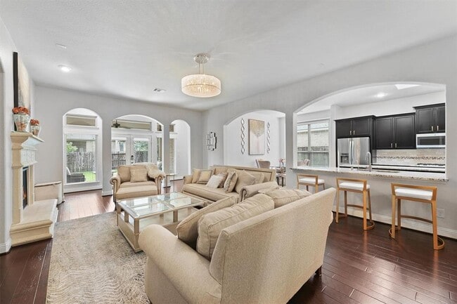 Building Photo - 6 Inland Prairie Dr