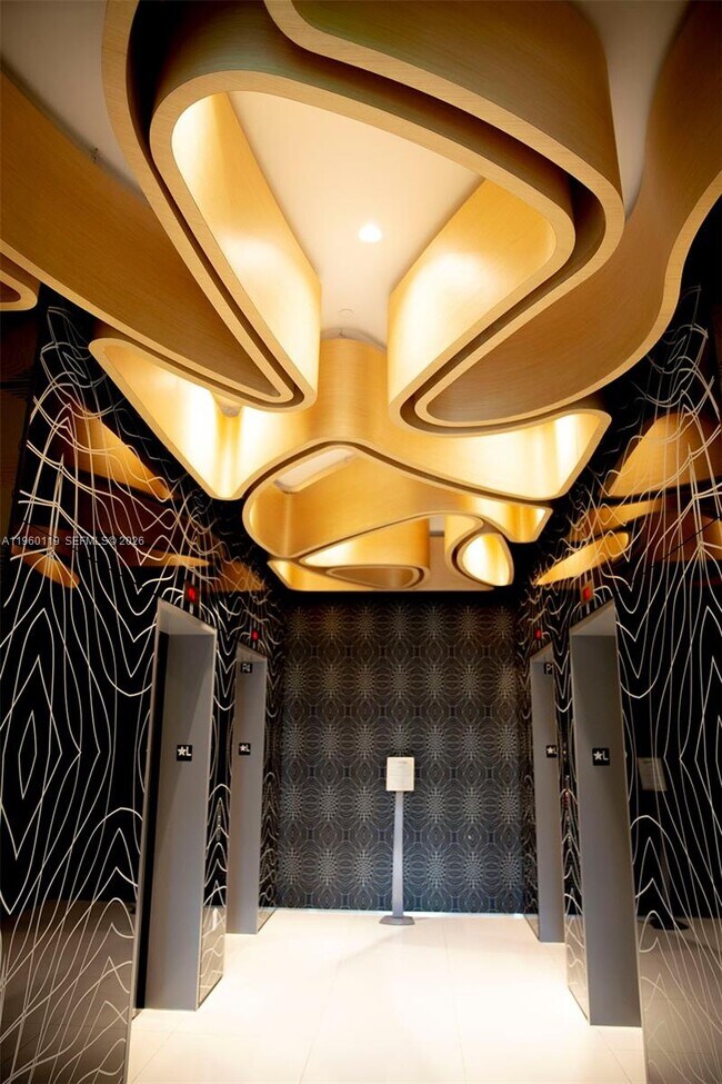 Building Photo - 501 NE 31st St