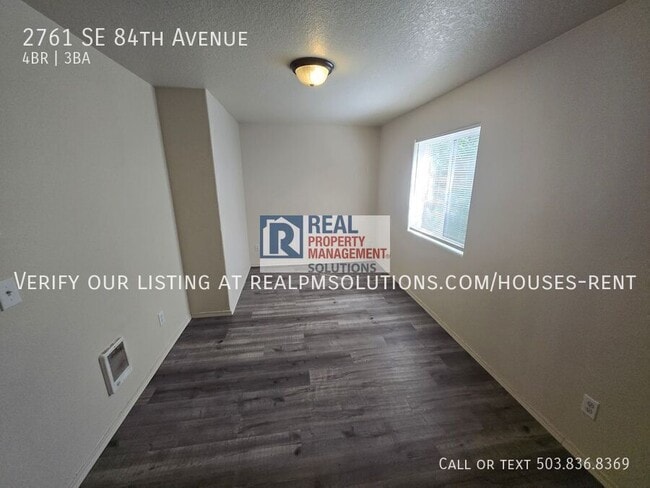 Building Photo - 2761 SE 84th Ave
